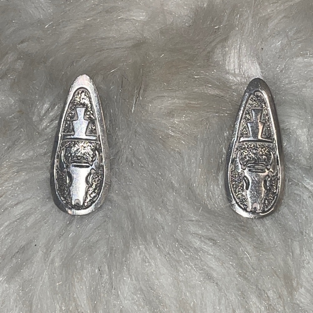Animal Skull Western-type Unstamped Vintage Sterling Silver(?) pierced earrings